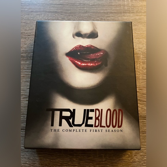 📀 3/$15 or 4/$20 📀 True Blood Season 1 Bluray - Picture 1 of 6